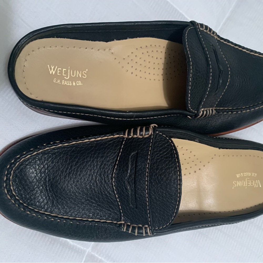 Bass women's Weejuns Peggy, Classic Black Loafers size 9.5, excellent newer mule - Picture 4 of 7